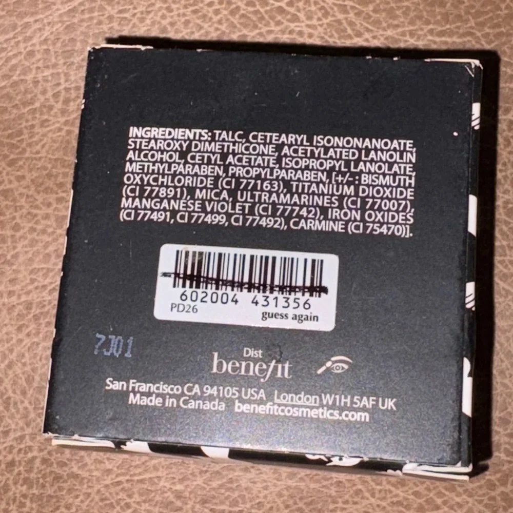 Benefit silky powder